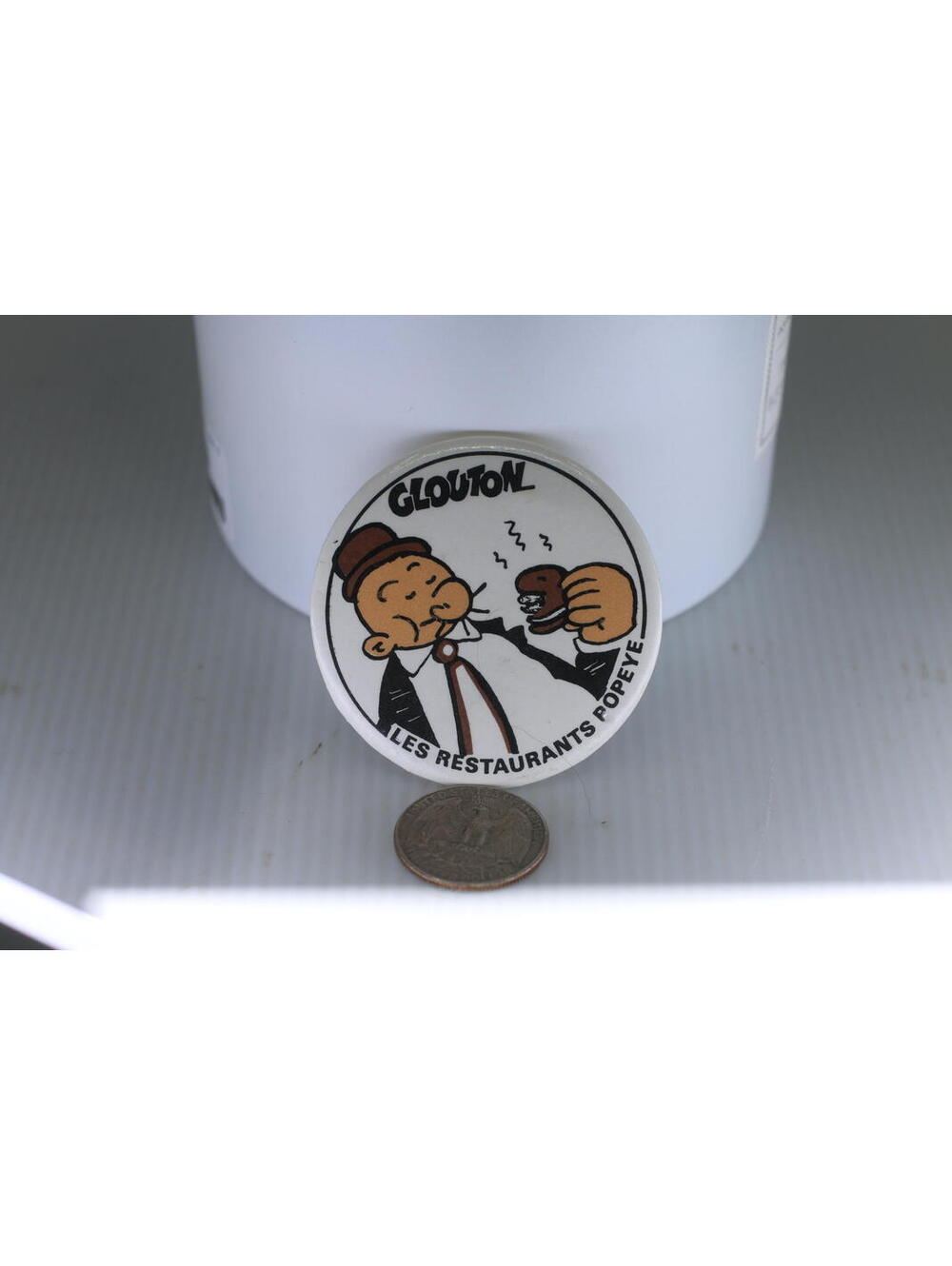 Vintage Popeye Les Restaurants Pin Button hamburger-loving J. Wellington Wimpy